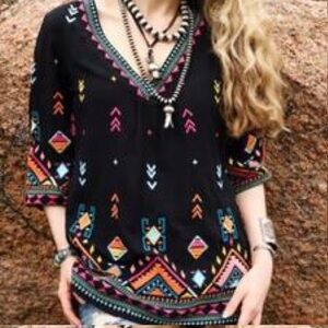 NWT Black Cotton-Blend Colorful Arrows Top - sz L